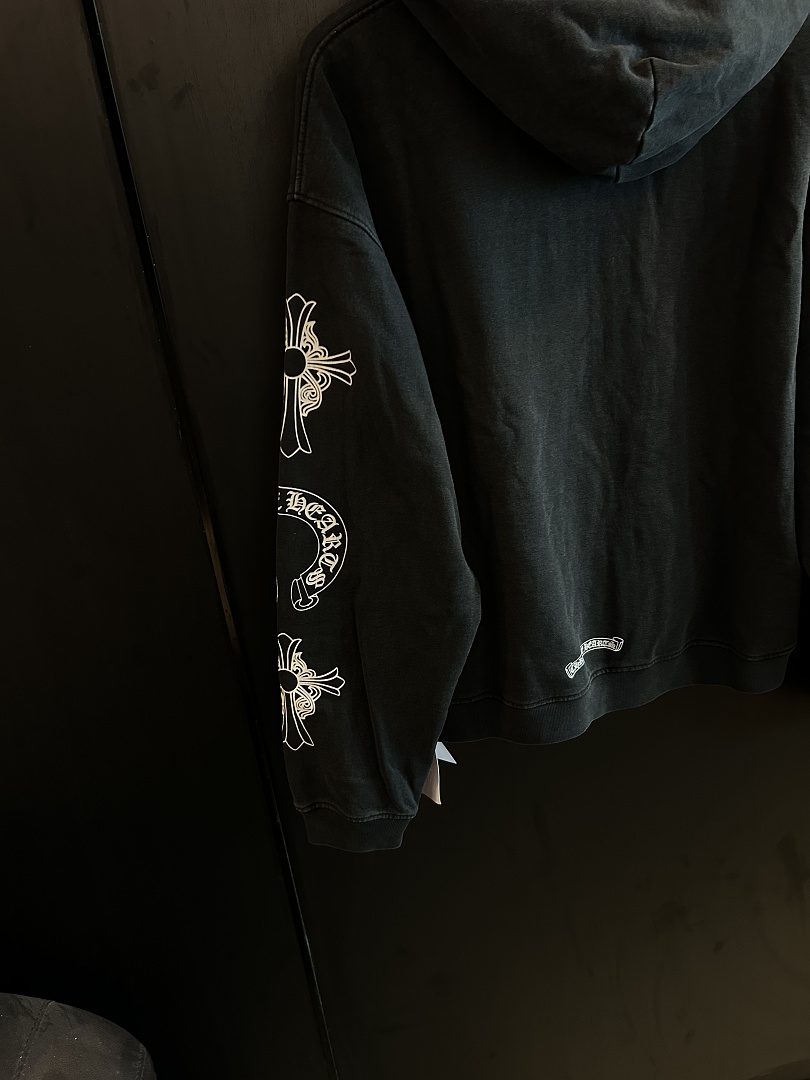 Clothing QC quality-control view 2
